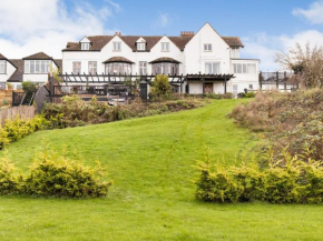 U&R Stays - Riverside Manor